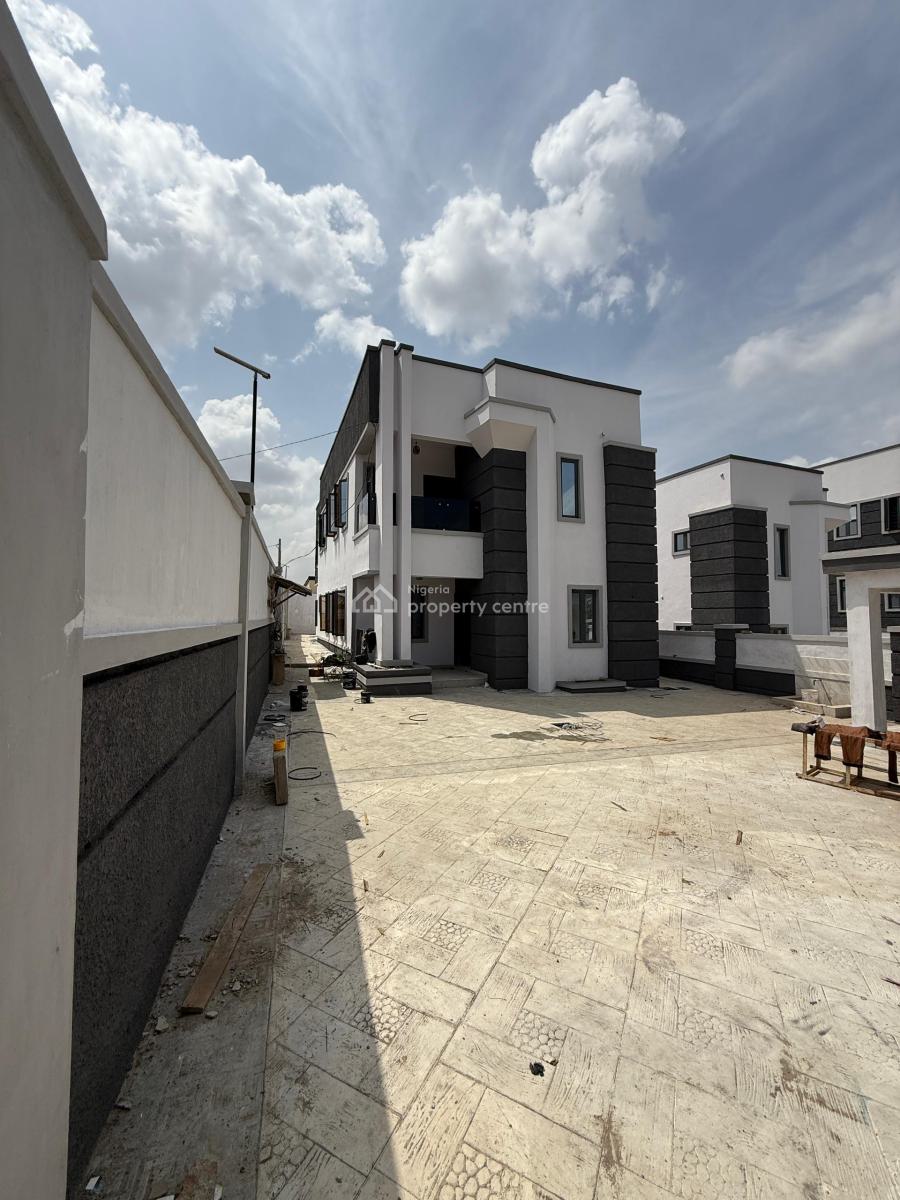 Prestige 5-bedroom Haven, Kolapo Ishola Gra, Akobo, Ibadan, Oyo, Detached Duplex for Sale