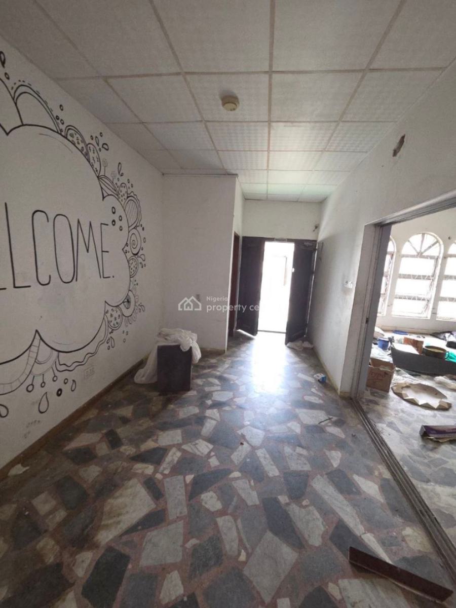 Spacious 5 Bedroom, Lekki Phase 1, Lekki, Lagos, Semi-detached Duplex for Rent