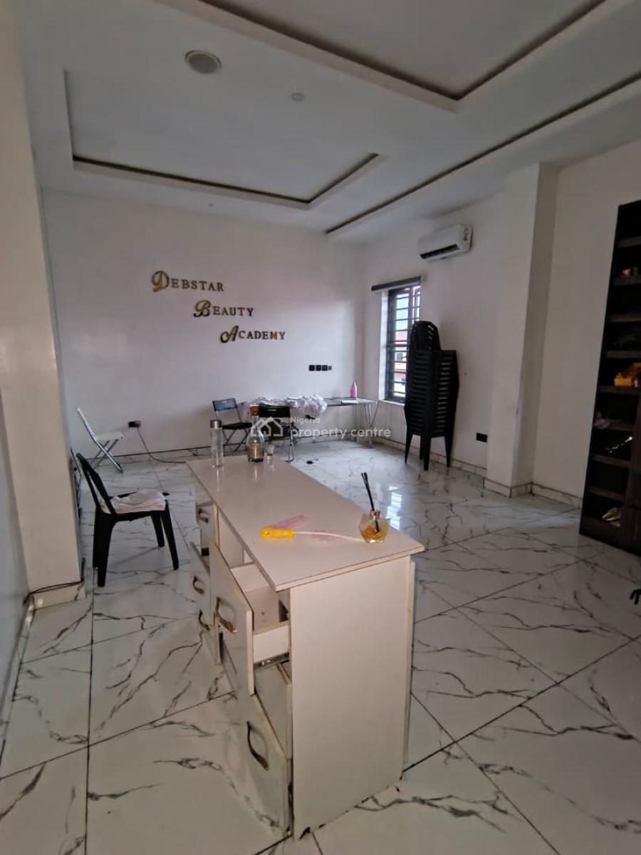 Lovely 4 Bedroom Terraced Duplex in a Secure Estate, Agungi, Lekki, Lagos, Terraced Duplex for Sale