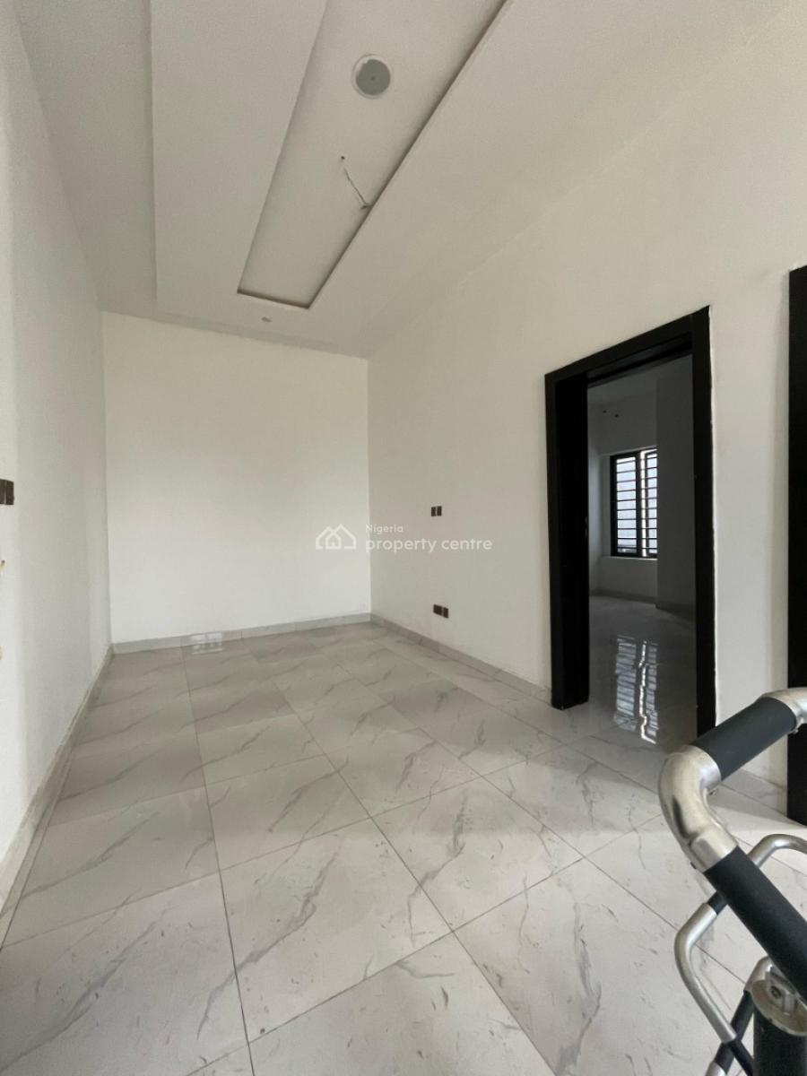 4 Bedroom Terrace Duplex, New Road, Lekki, Lagos, Terraced Duplex for Sale