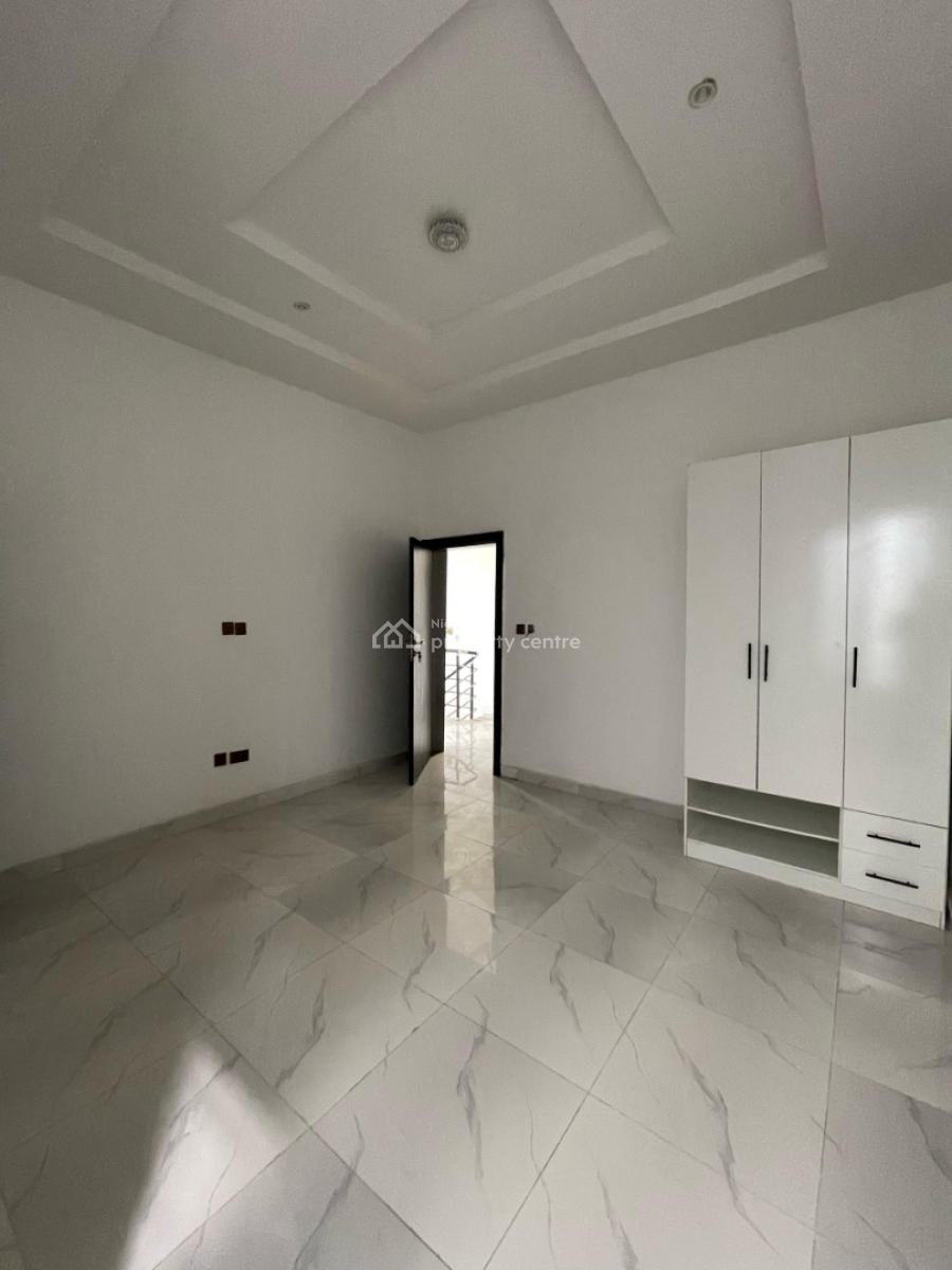 4 Bedroom Terrace Duplex, New Road, Lekki, Lagos, Terraced Duplex for Sale