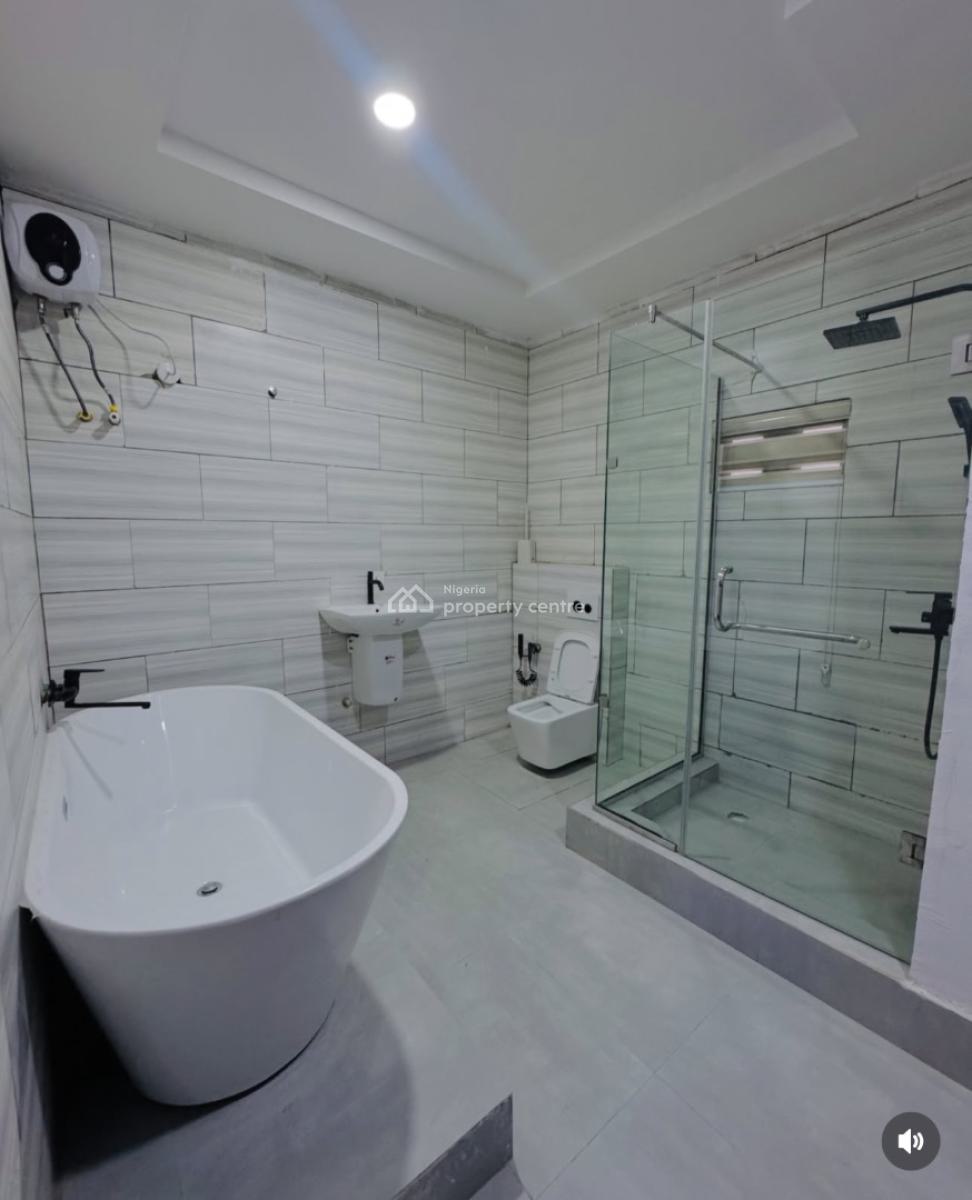 Lovely Built 4 Bedroom Fully Detached Duplex with Bq, Magodo, Lagos, Detached Duplex for Sale