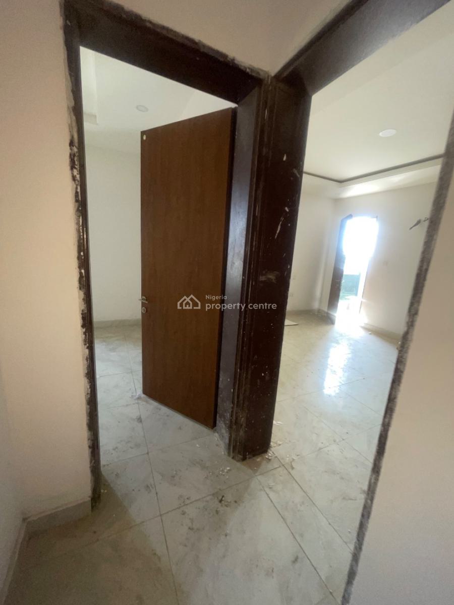 3 Bedroom 8 Unit, Gated Estate, Lekki Phase 1, Lekki, Lagos, Flat / Apartment for Rent