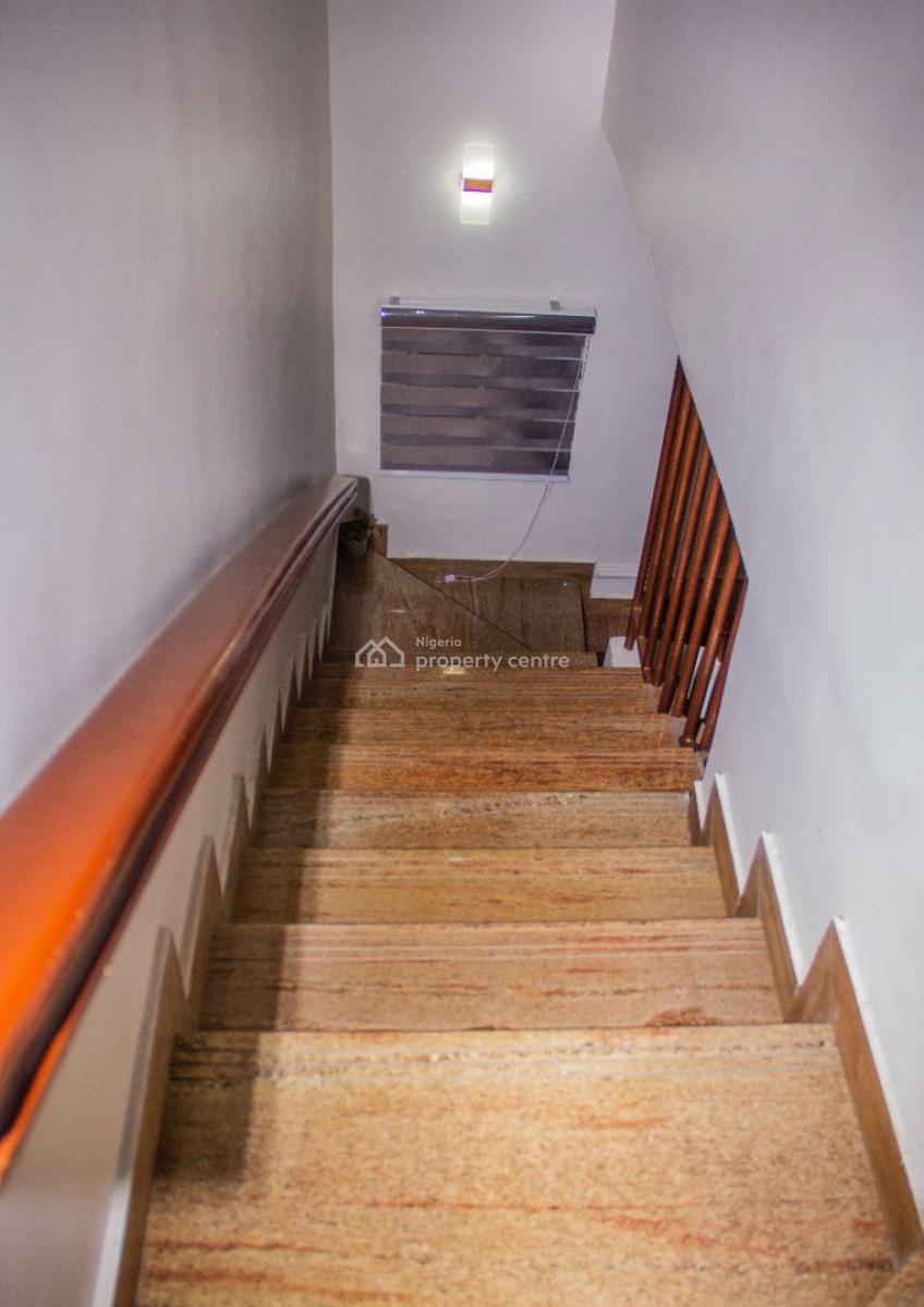 Well-furnished 4 Bedrooms Terraced Duplex, Off Muiz Banire Street, Ikeja Gra, Ikeja, Lagos, House Short Let