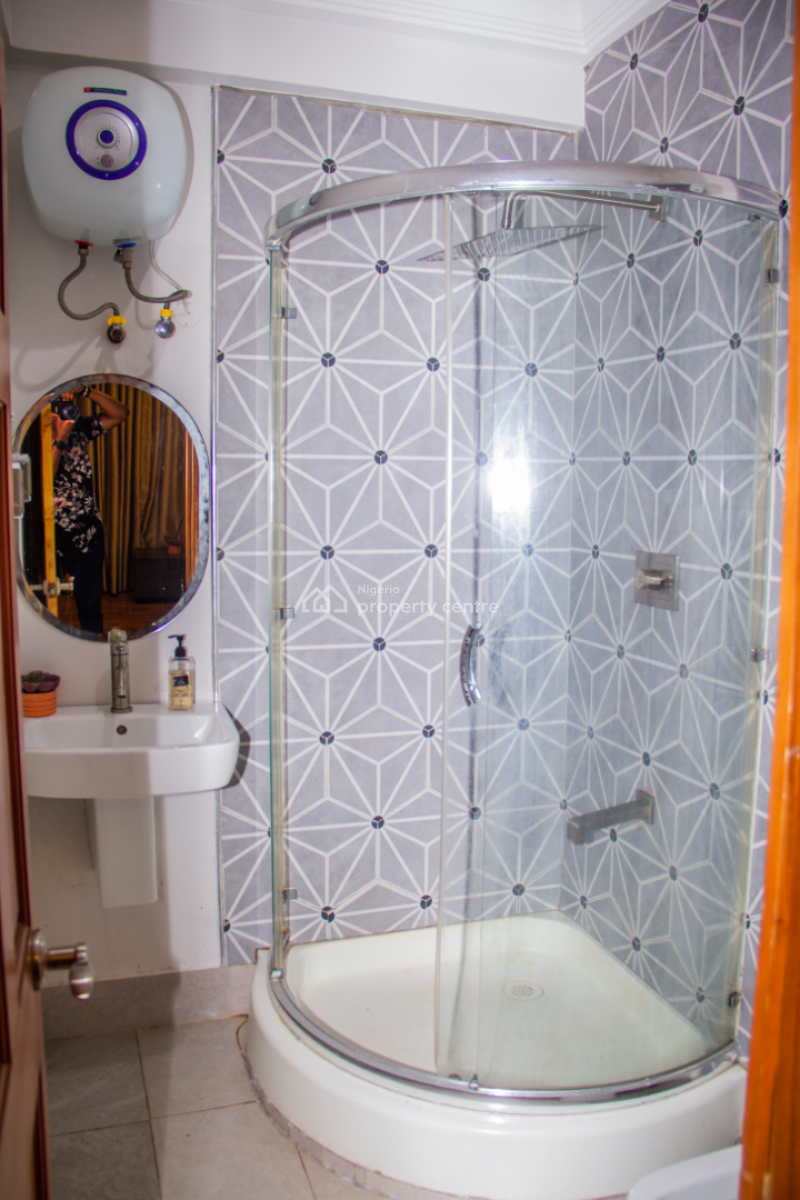 Well-furnished 4 Bedrooms Terraced Duplex, Off Muiz Banire Street, Ikeja Gra, Ikeja, Lagos, House Short Let