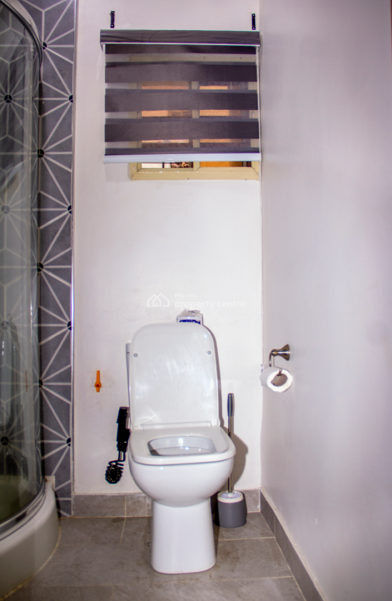 Well-furnished 4 Bedrooms Terraced Duplex, Off Muiz Banire Street, Ikeja Gra, Ikeja, Lagos, House Short Let