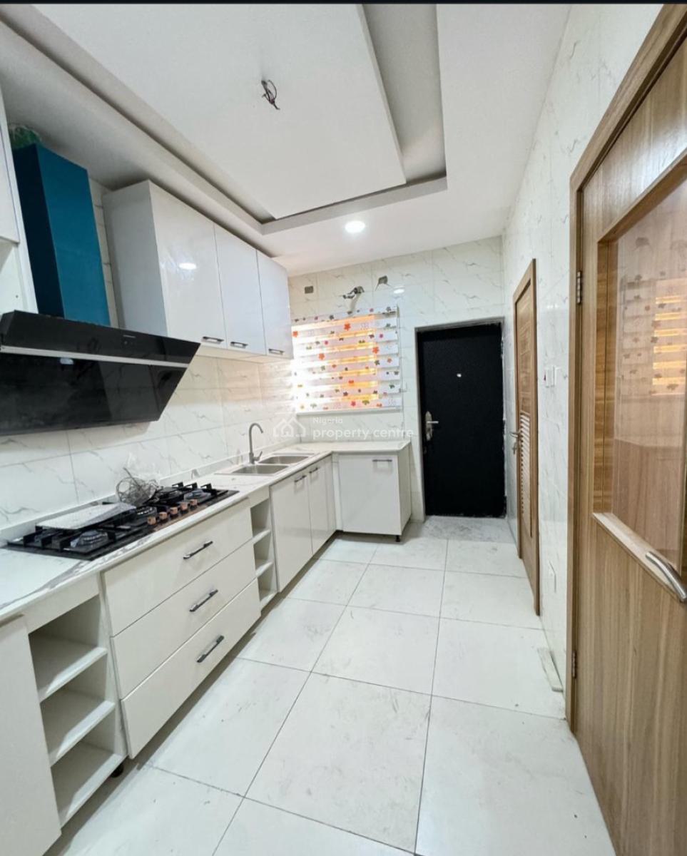 Luxurious 3 Bedroom   Apartment, Gbagada, Lagos, Flat / Apartment for Sale