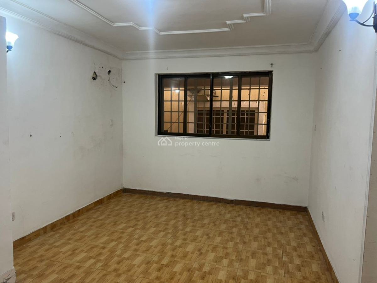 Miniflat Downstairs  Newly Renovated, Off Admiralty Way, Lekki Phase 1, Lekki, Lagos, Mini Flat (room and Parlour) for Rent
