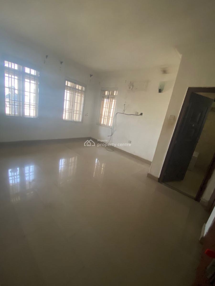 Standard 3 Bedrooms Apartment, Off 1st Avenue, Gwarinpa, Abuja, Flat / Apartment for Rent