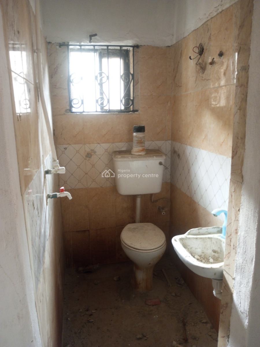 Newly Renovated Self Contain Upstairs Directly Facing The Road, Badore, Ajah, Lagos, Self Contain (single Rooms) for Rent