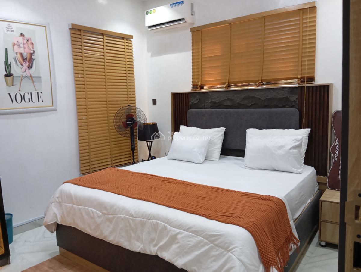 State-of-the Art 3 Bedrooms Apartment, Wifi, Netflix, Swimming Pool, Off Isaac John Street, Ikeja Gra, Ikeja, Lagos, Flat / Apartment Short Let