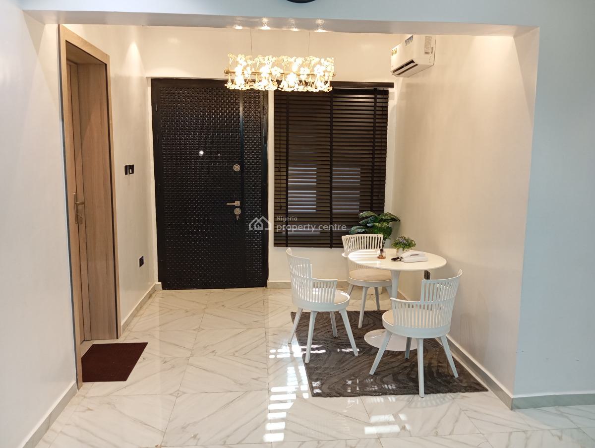 State-of-the Art 3 Bedrooms Apartment, Wifi, Netflix, Swimming Pool, Off Isaac John Street, Ikeja Gra, Ikeja, Lagos, Flat / Apartment Short Let