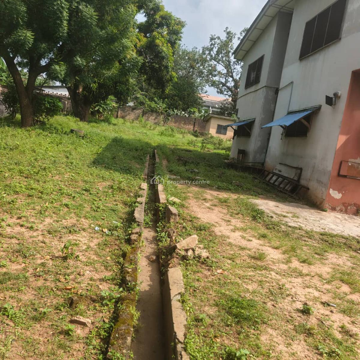 1887sqm of Land with Old Building, Oladele Ajao Street, Off Akinola Maja Drive, Jericho Gra, Ibadan North, Oyo, Residential Land for Sale