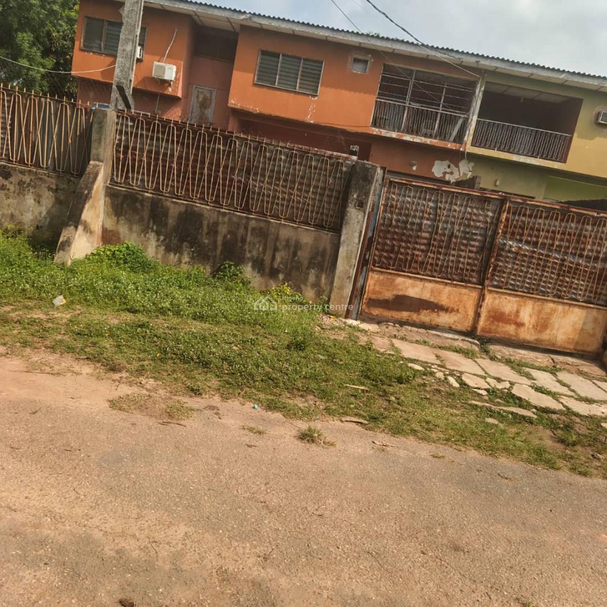1887sqm of Land with Old Building, Oladele Ajao Street, Off Akinola Maja Drive, Jericho Gra, Ibadan North, Oyo, Residential Land for Sale