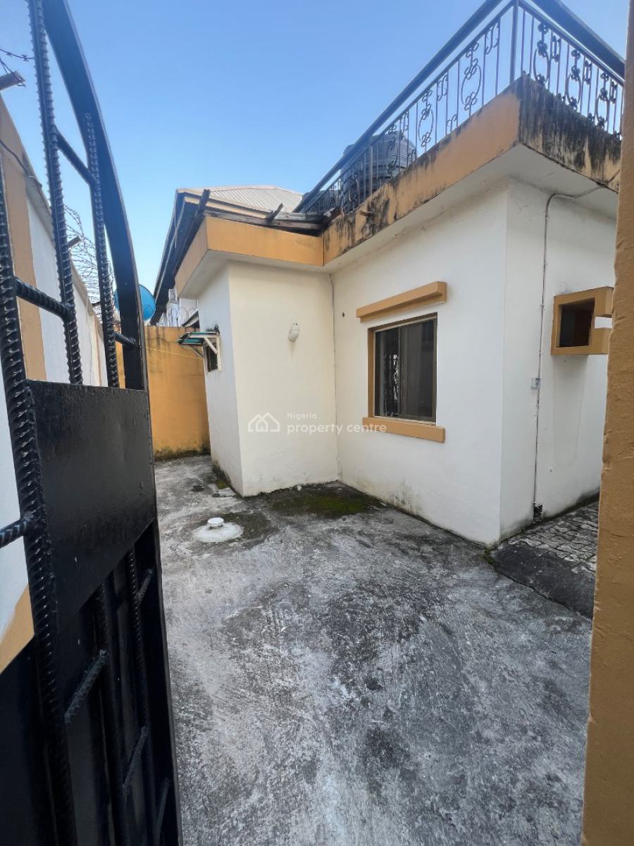 Miniflat with a Standard Kitchen, Lekki Phase 1, Lekki, Lagos, Mini Flat (room and Parlour) for Rent