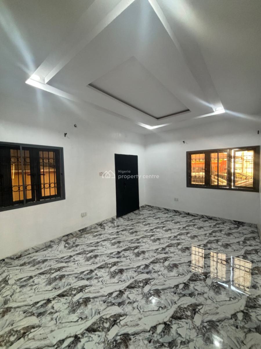 Lovely 3 Bedroom Apartment, Off Admiralty Way, Lekki Phase 1, Lekki, Lagos, Flat / Apartment for Rent