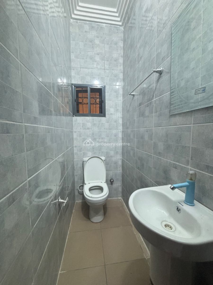 Lovely 3 Bedroom Apartment, Off Admiralty Way, Lekki Phase 1, Lekki, Lagos, Flat / Apartment for Rent