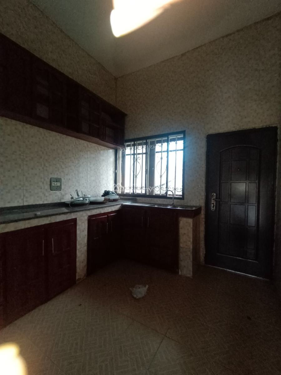 3bedroom Flat with Modern Facilities, Elebu, Akala Express Ibadan, Ibadan, Oyo, Flat / Apartment for Rent