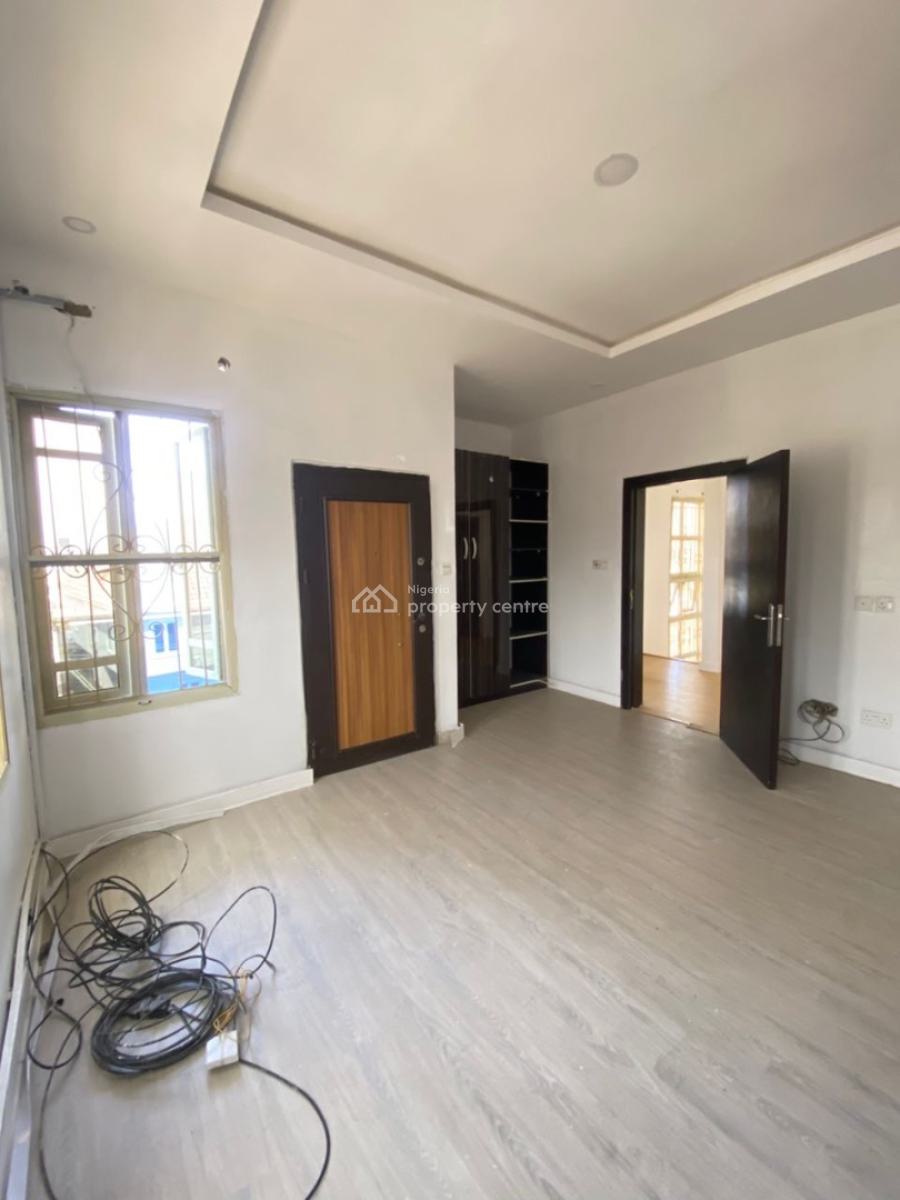 4bedroom Semi Terrace  ( Alone in a Compound), Chervon Drive, Lekki Expressway, Lekki, Lagos, Terraced Duplex for Rent
