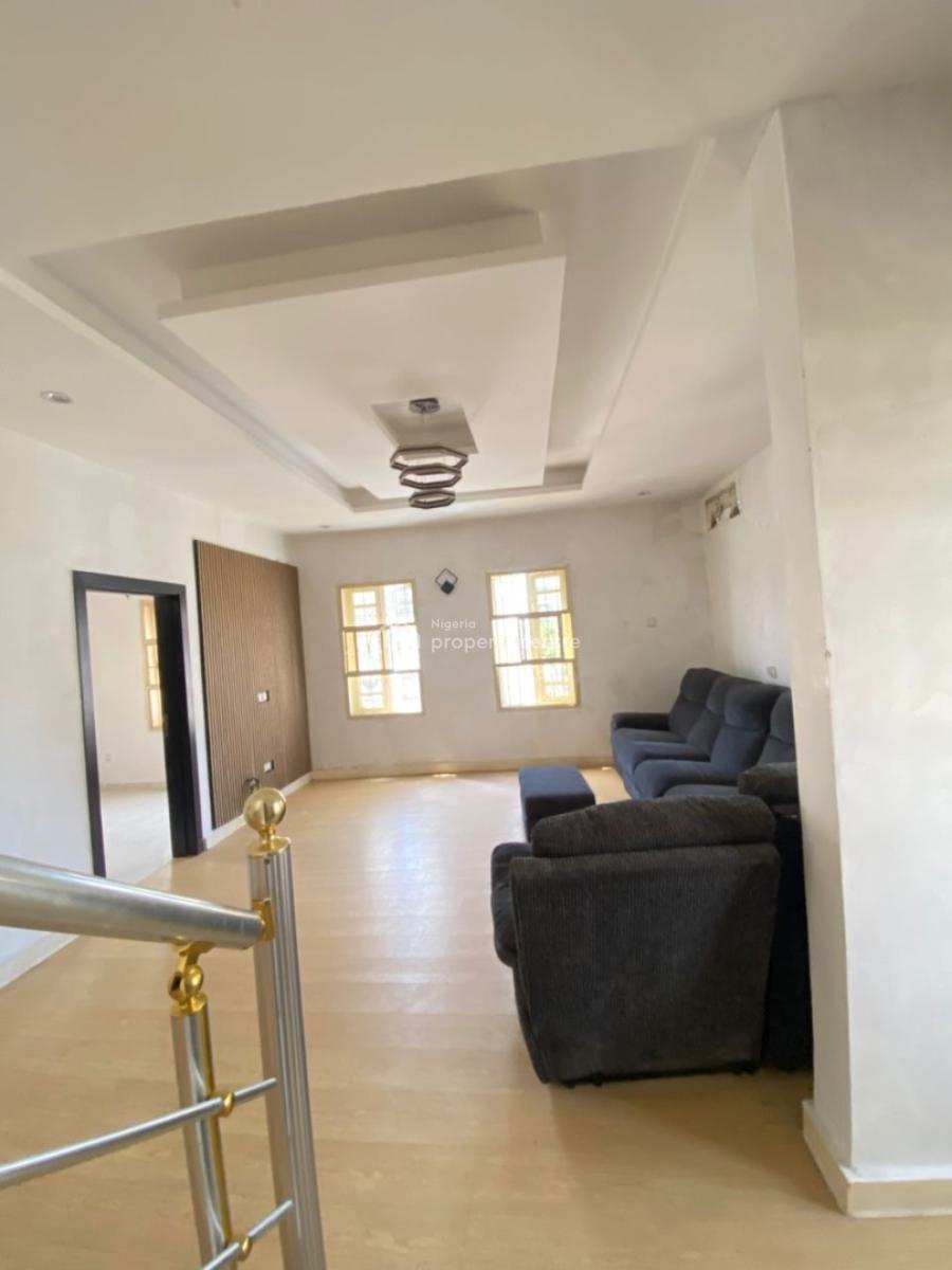 4bedroom Semi Terrace  ( Alone in a Compound), Chervon Drive, Lekki Expressway, Lekki, Lagos, Terraced Duplex for Rent