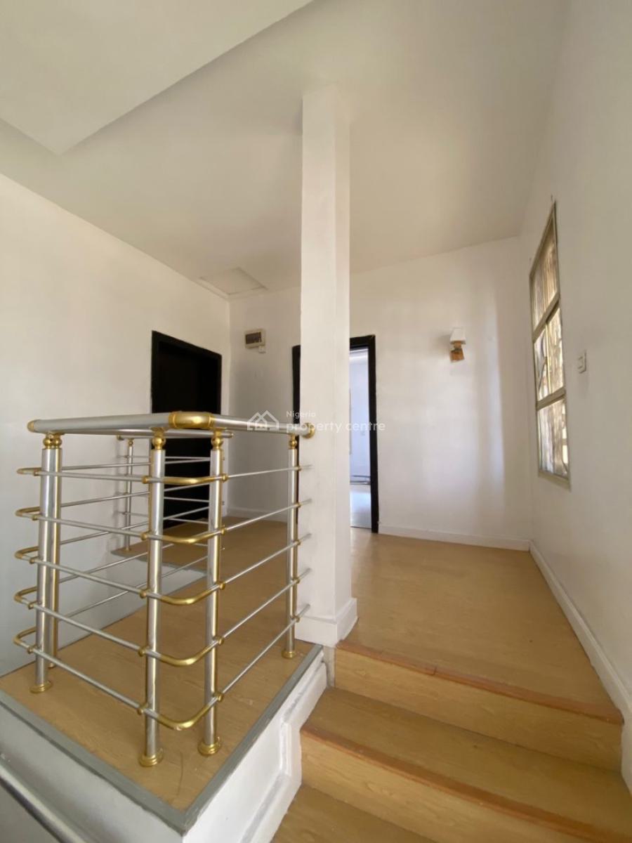 4bedroom Semi Terrace  ( Alone in a Compound), Chervon Drive, Lekki Expressway, Lekki, Lagos, Terraced Duplex for Rent