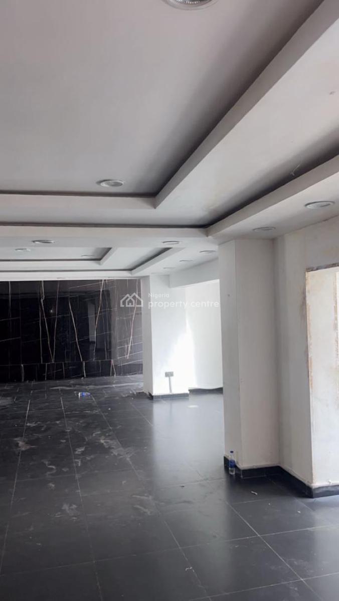 Detached House in a Shared Compound Along a Busy Street, Off Akin Adesola St, Victoria Island (vi), Lagos, Detached Duplex for Rent