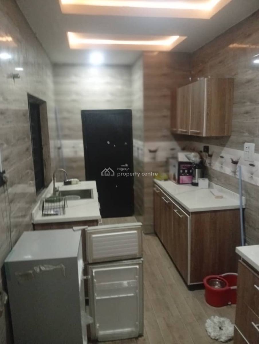 Executive Standard 3-bedroom Flat Upstairs, Alapere, Ketu, Lagos, Flat / Apartment for Rent