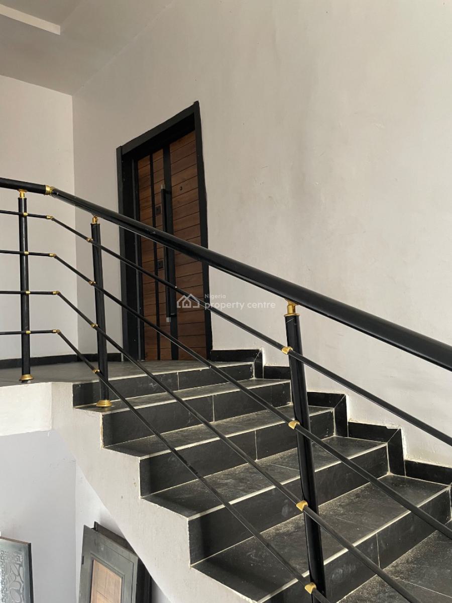 Executive Standard 3-bedroom Flat Upstairs, Alapere, Ketu, Lagos, Flat / Apartment for Rent