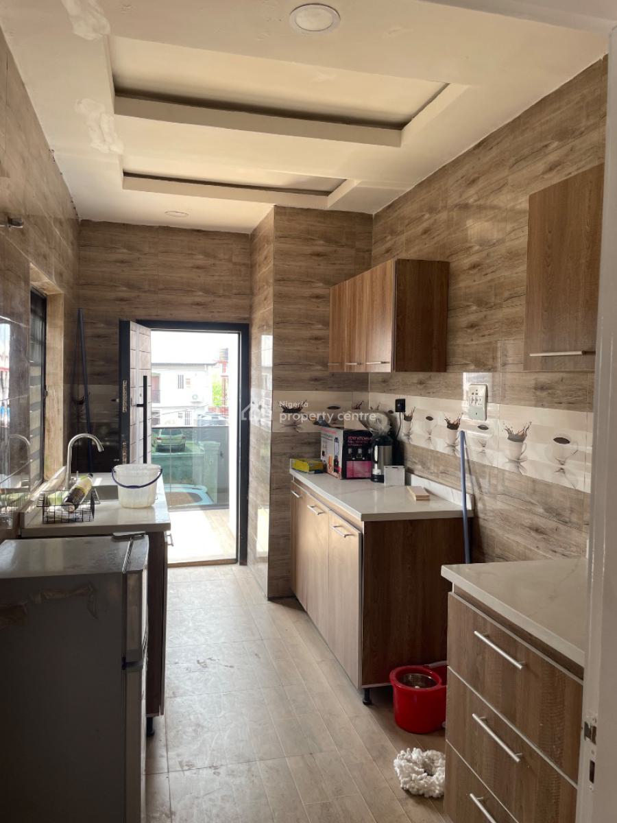 Executive Standard 3-bedroom Flat Upstairs, Alapere, Ketu, Lagos, Flat / Apartment for Rent