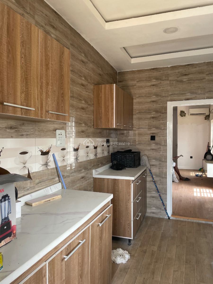 Executive Standard 3-bedroom Flat Upstairs, Alapere, Ketu, Lagos, Flat / Apartment for Rent