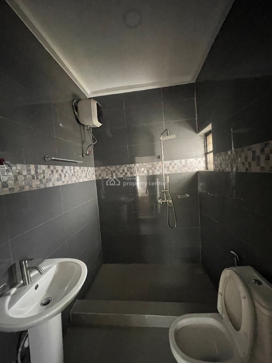 Executive Standard 3-bedroom Flat Upstairs, Alapere, Ketu, Lagos, Flat / Apartment for Rent