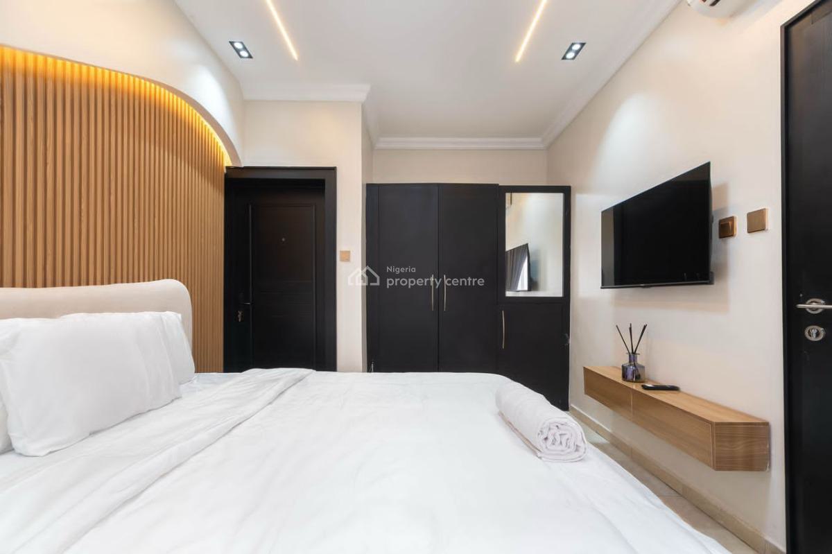 Luxuriously Fully Furnished 3 Bedroom Apartment, Off Admiralty Way, Lekki Phase 1, Lekki, Lagos, Flat / Apartment Short Let