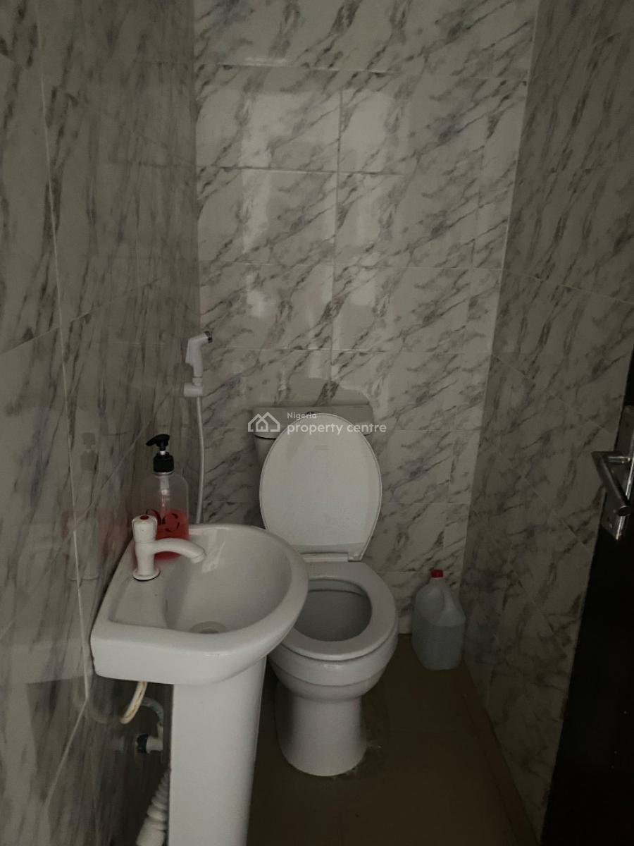 Luxury 3 Bedroom Apartment, Located in Secured Environment, Muniru Estate, Ogombo, Ajah, Lagos, Flat / Apartment for Rent