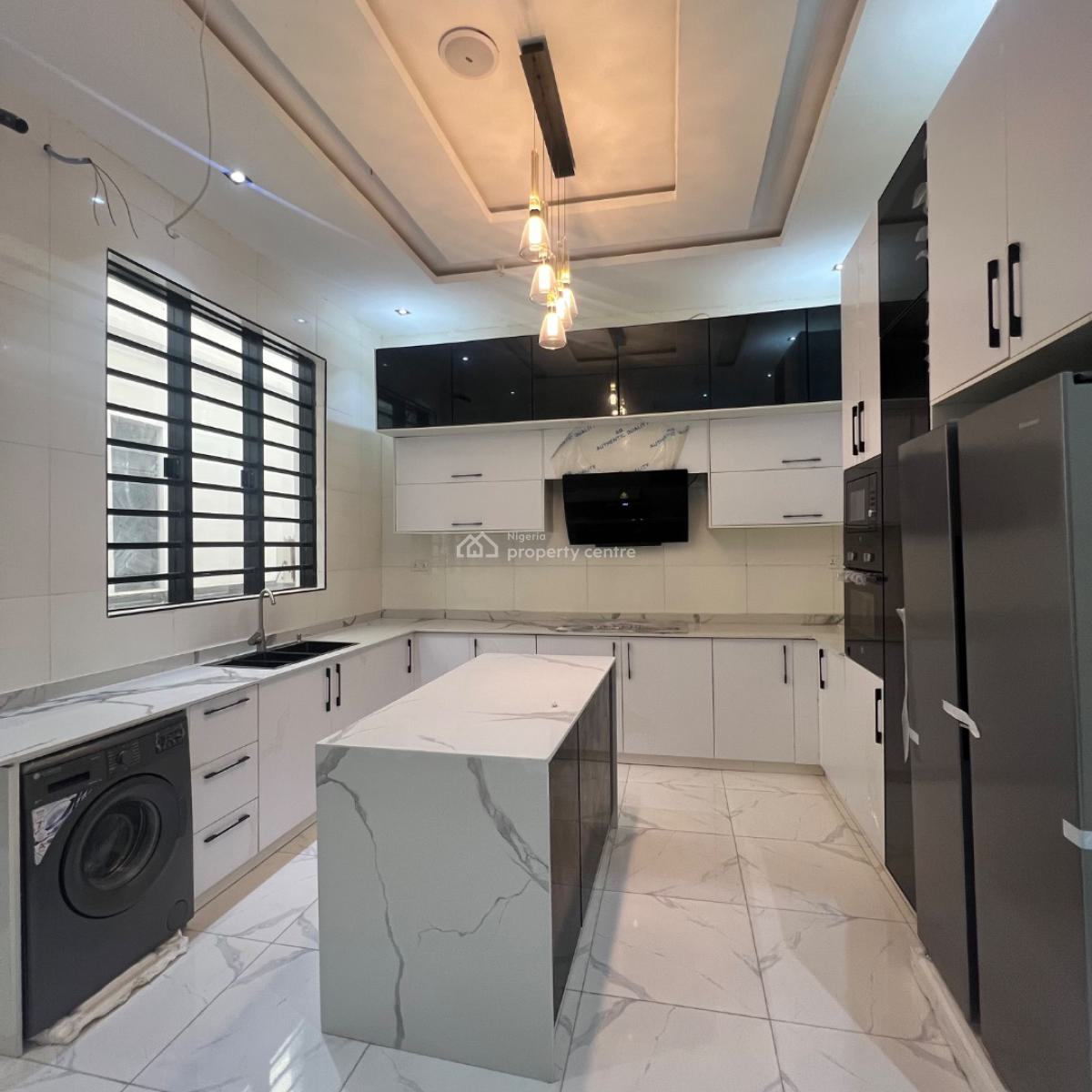 5 Bed&bq  380 Million, Ikota, Lekki, Lagos, Detached Duplex for Sale