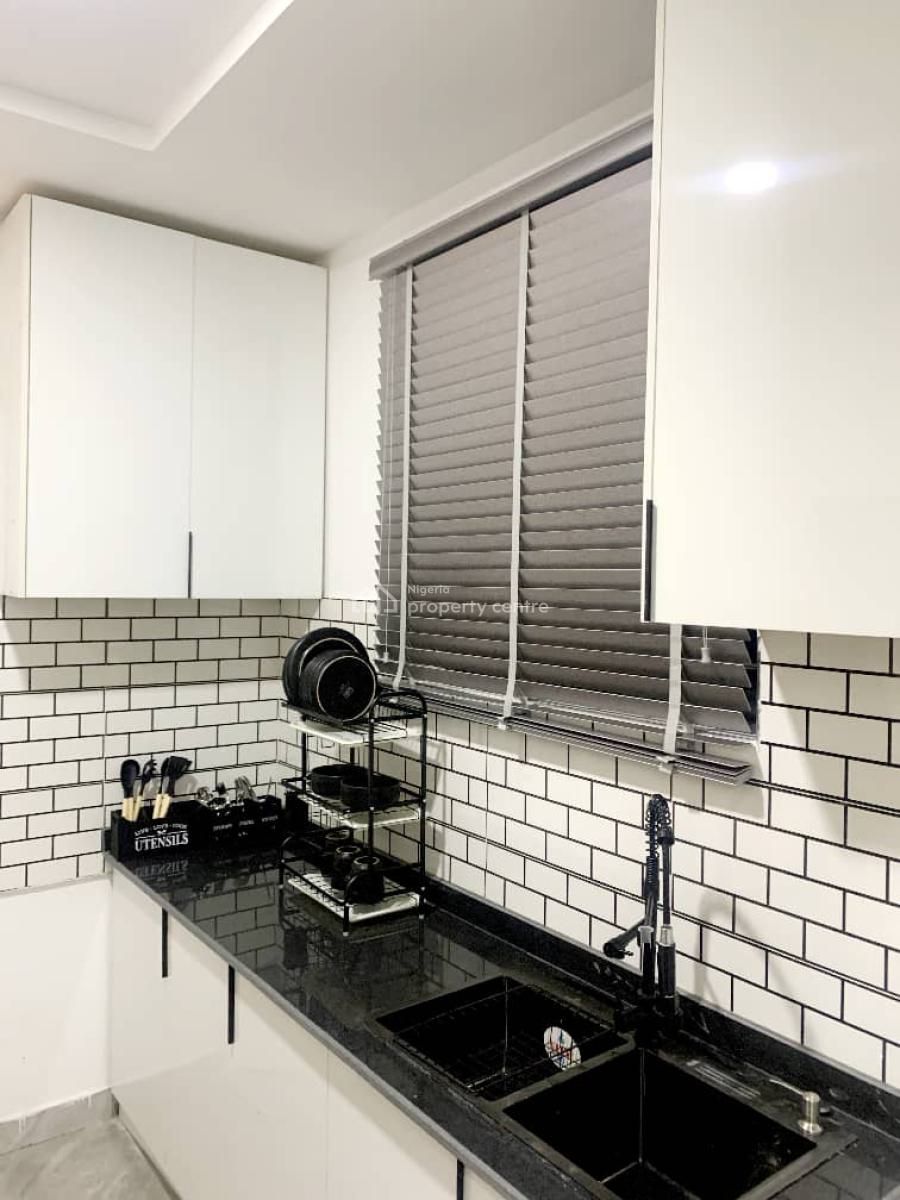 Luxuriously 2 Bedroom Fully Furnished Apartment, Chisco Ikate, Lekki Phase 1, Lekki, Lagos, Flat / Apartment Short Let