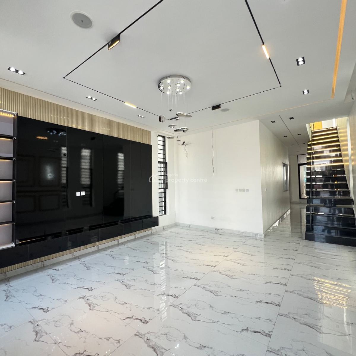 5 Bed&bq  370 Million, Ikota, Lekki, Lagos, Detached Duplex for Sale