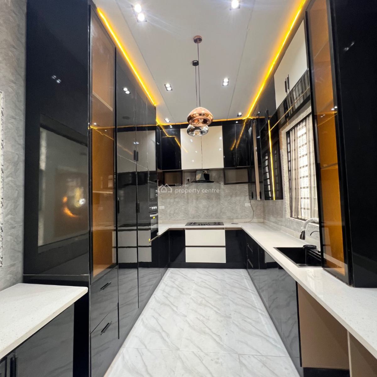 5 Bed&bq  370 Million, Ikota, Lekki, Lagos, Detached Duplex for Sale