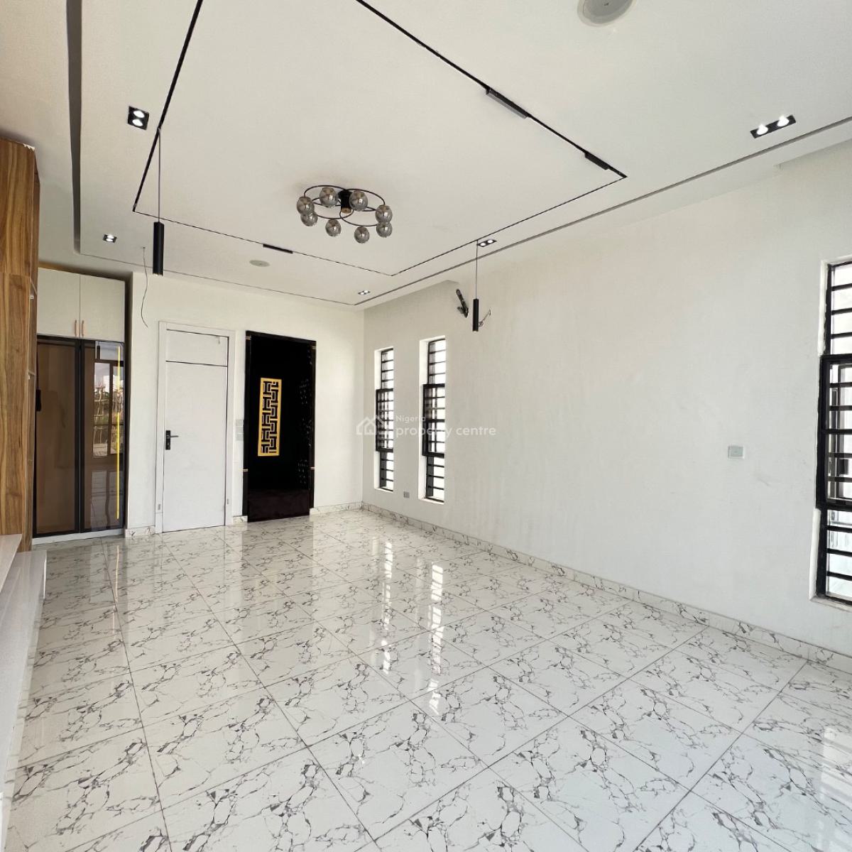 5 Bed&bq  370 Million, Ikota, Lekki, Lagos, Detached Duplex for Sale