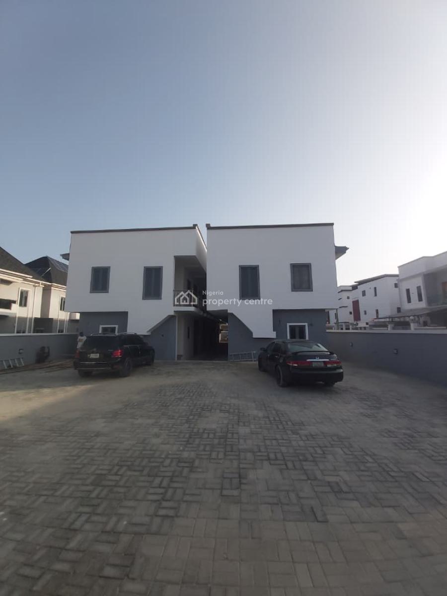 Exquisite 2 Bedroom Apartment, Beach Front Estate, Lekki Phase 2, Lekki, Lagos, Flat / Apartment for Rent