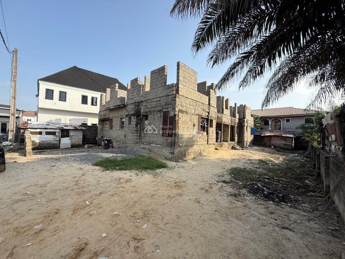 Dry Residential Land with 6 Units of 3 Bedroom Flats for Distress, Behind Blenco Suoermarket Olokonla/sangotedo, Olokonla, Ajah, Lagos, Residential Land for Sale