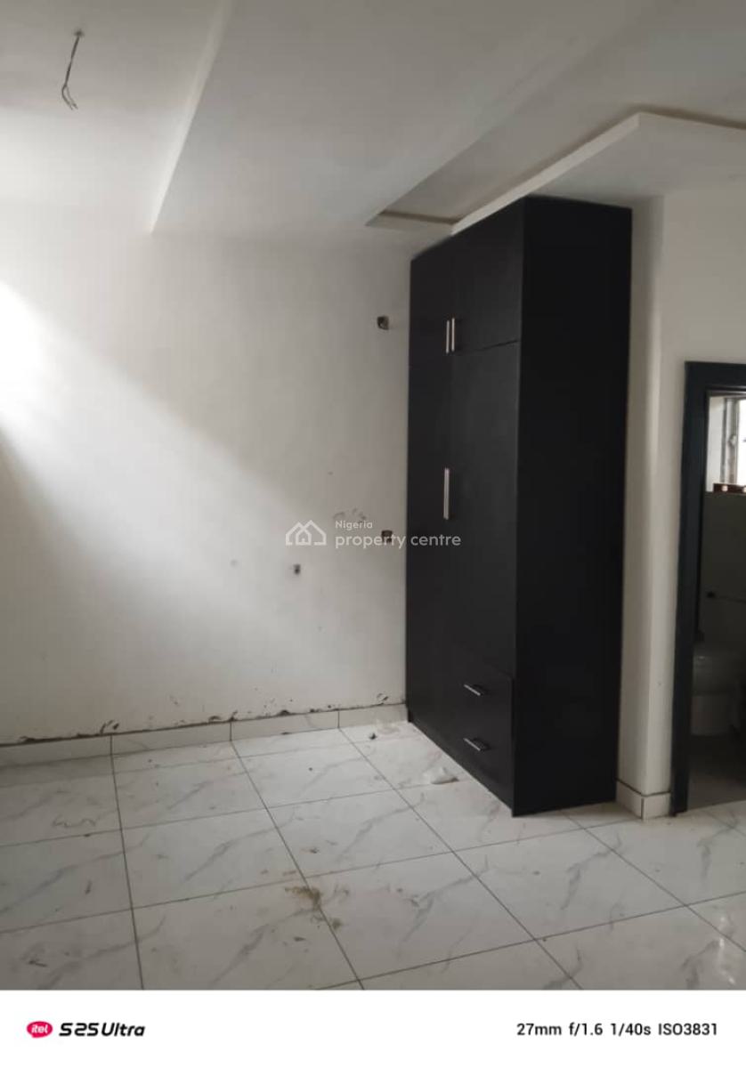 Mini Flat, Atlantic View Estate, New Road, Lekki, Lagos, Mini Flat (room and Parlour) for Rent