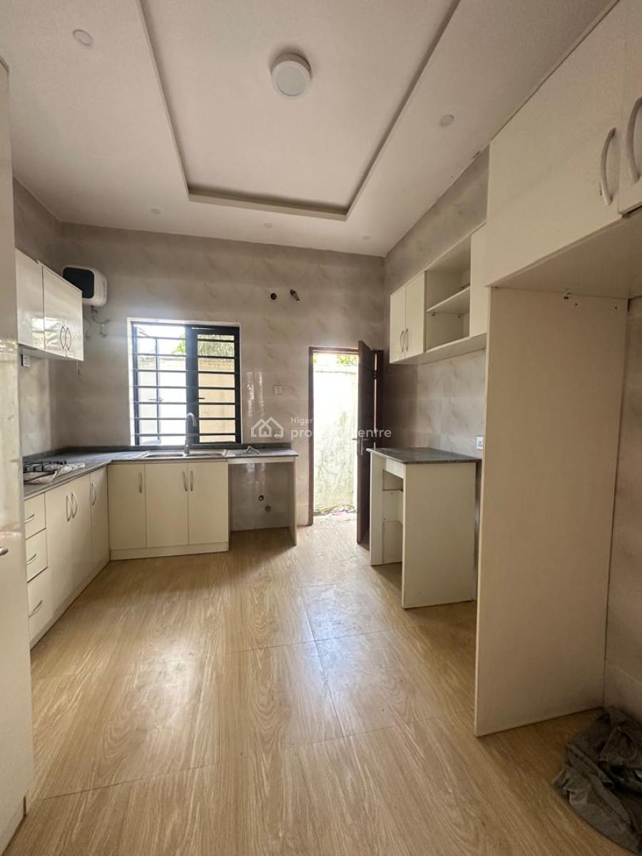 4bedroom Semi Detached Duplex, Ikota, Lekki, Lagos, Semi-detached Duplex for Sale