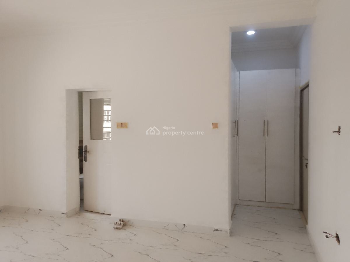 Luxury Three Bedroom Flat with Bq, Behind Nnpc Filling Station, Jahi, Abuja, Flat / Apartment for Rent