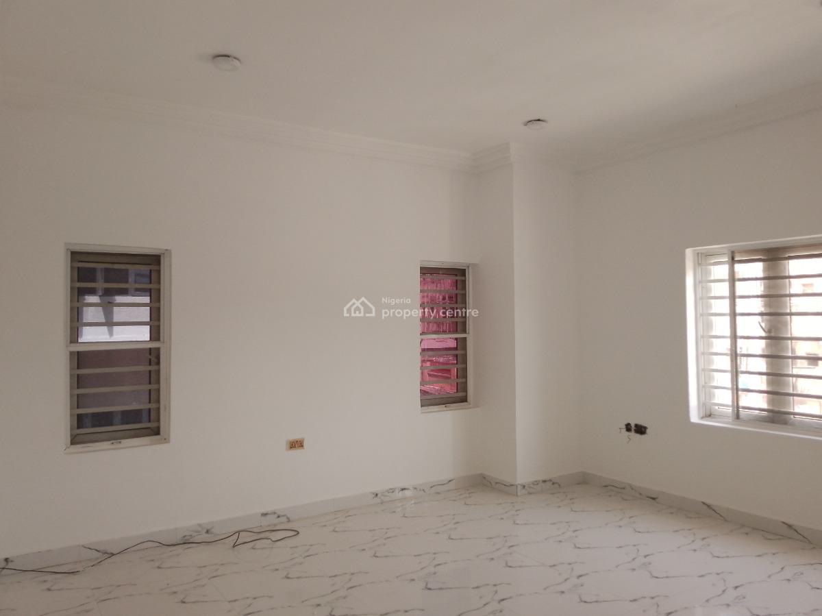 Luxury Three Bedroom Flat with Bq, Behind Nnpc Filling Station, Jahi, Abuja, Flat / Apartment for Rent