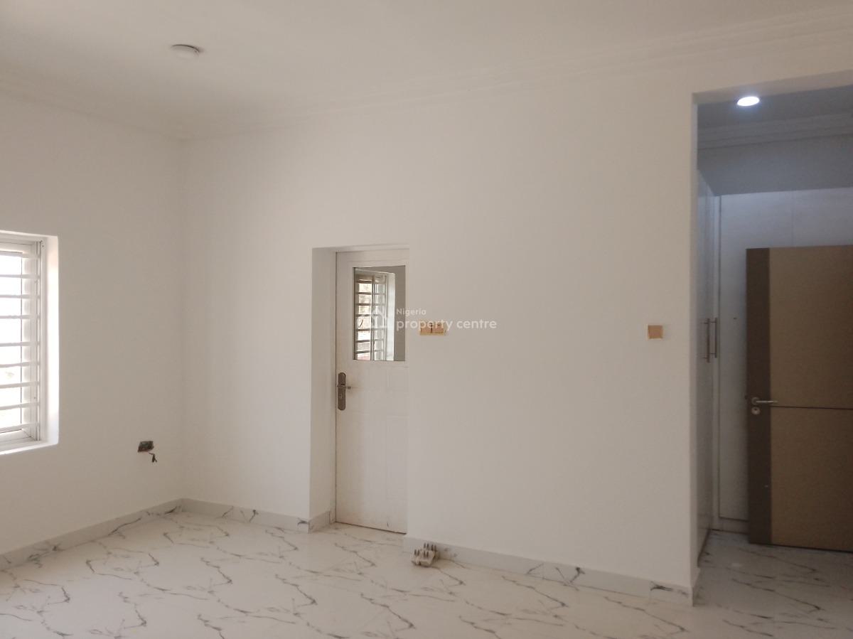 Luxury Three Bedroom Flat with Bq, Behind Nnpc Filling Station, Jahi, Abuja, Flat / Apartment for Rent