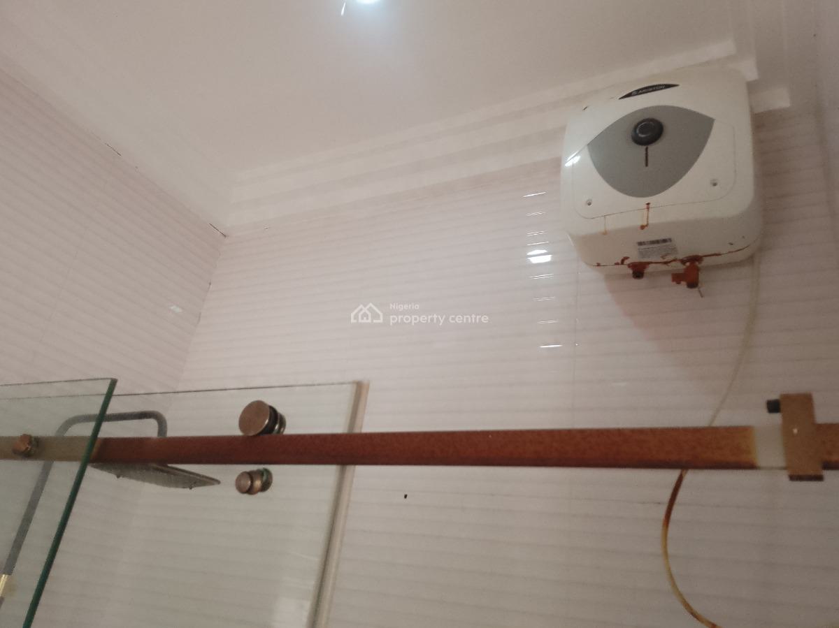 Luxury Three Bedroom Flat with Bq, Behind Nnpc Filling Station, Jahi, Abuja, Flat / Apartment for Rent
