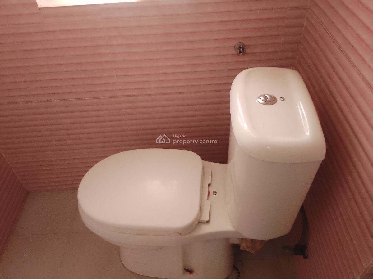 Luxury Three Bedroom Flat with Bq, Behind Nnpc Filling Station, Jahi, Abuja, Flat / Apartment for Rent