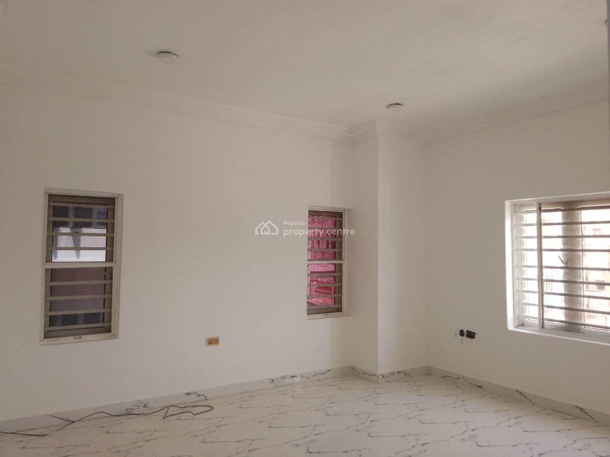 Luxury Three Bedroom Flat with Bq, Behind Nnpc Filling Station, Jahi, Abuja, Flat / Apartment for Rent
