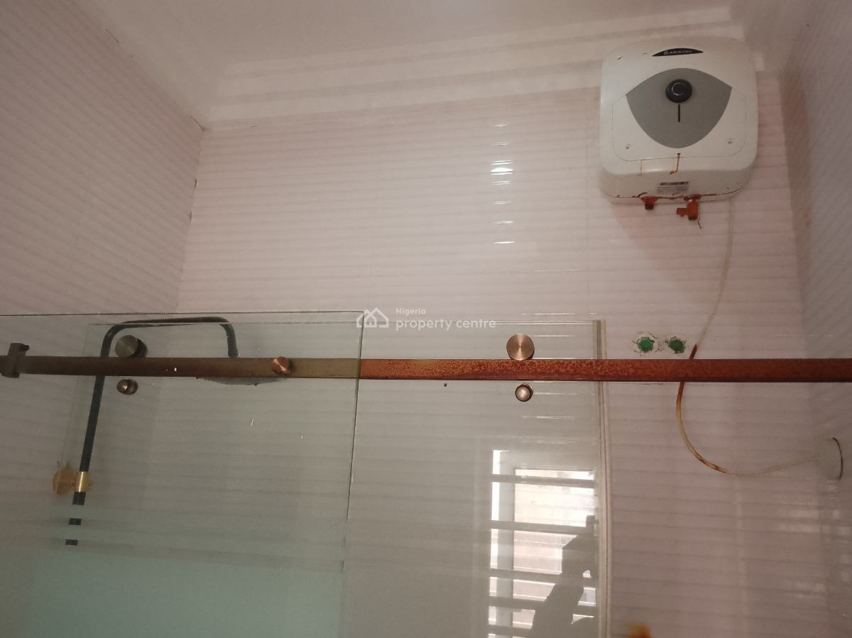 Luxury Three Bedroom Flat with Bq, Behind Nnpc Filling Station, Jahi, Abuja, Flat / Apartment for Rent