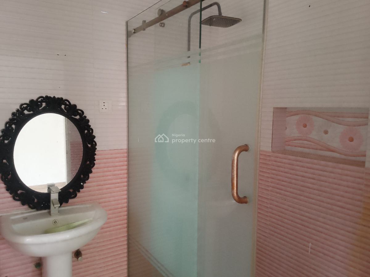 Luxury Three Bedroom Flat with Bq, Behind Nnpc Filling Station, Jahi, Abuja, Flat / Apartment for Rent